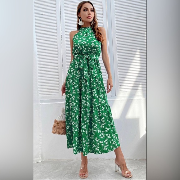 Elegant Green Floral Halter Maxi Dress - Picture 12 of 14